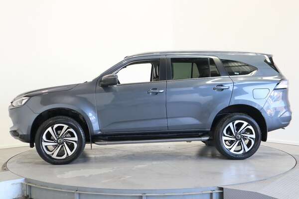 2021 Isuzu MU-X LS-T 4x4 SEQ SPORTS MODEWAGON UJOR106