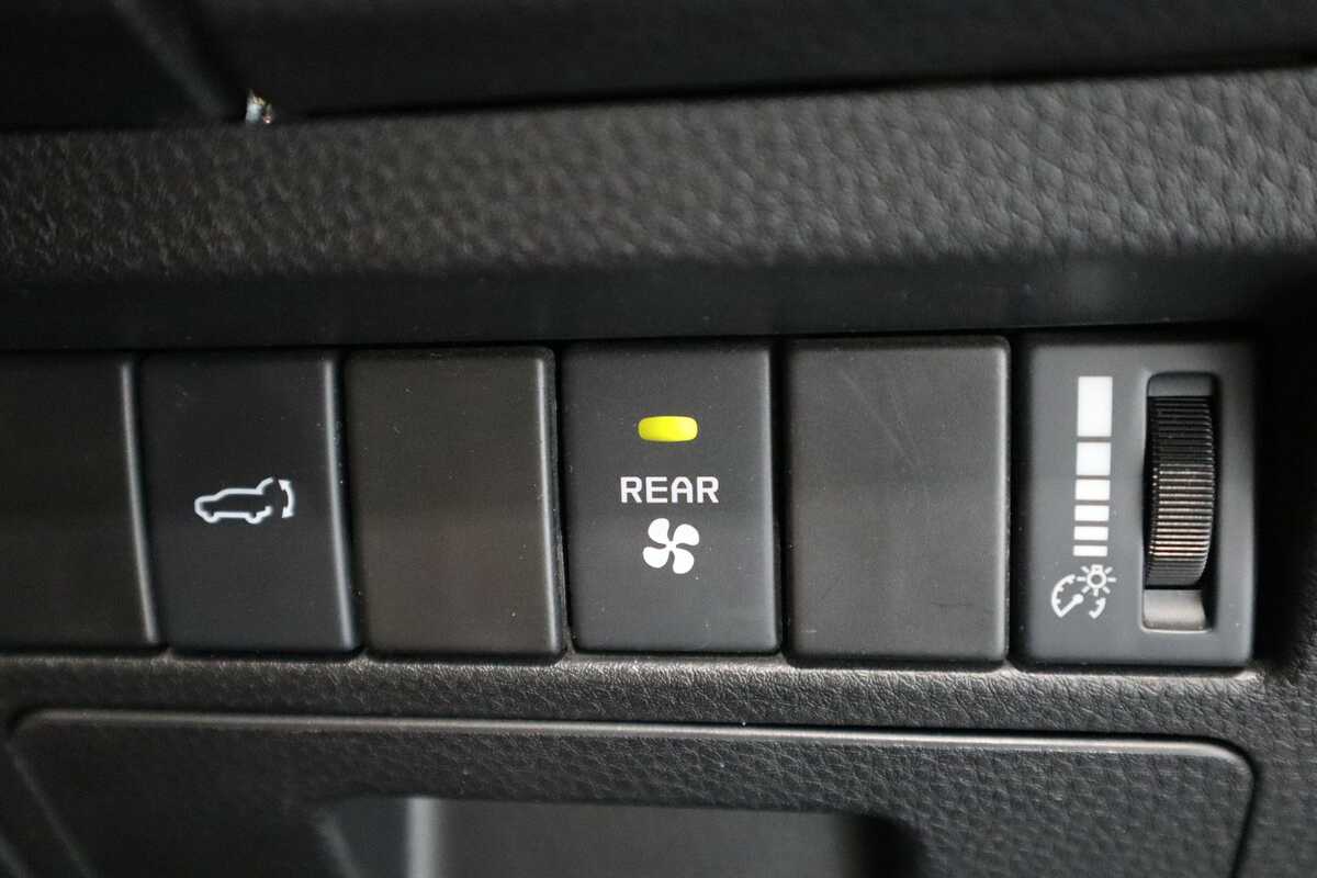 2021 Isuzu MU-X LS-T 4x4 SEQ SPORTS MODEWAGON UJOR106