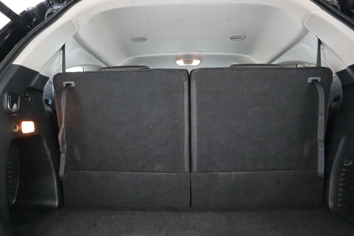 2021 Isuzu MU-X LS-T 4x4 SEQ SPORTS MODEWAGON UJOR106