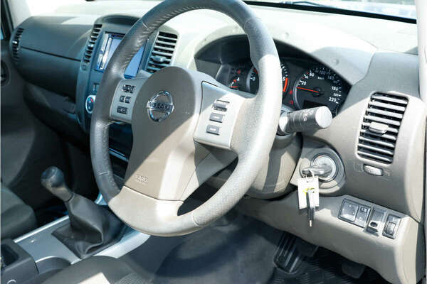 2013 Nissan Navara ST D40 Series 6