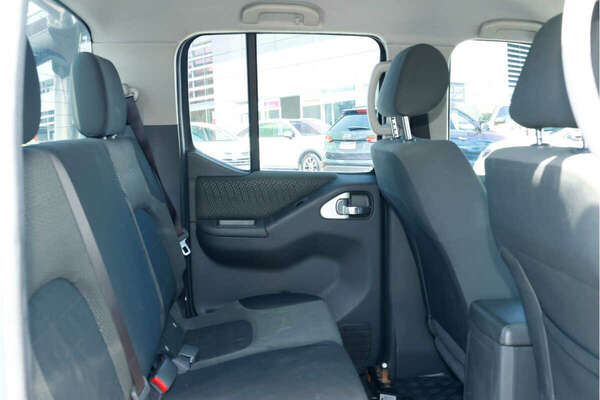2013 Nissan Navara ST D40 Series 6