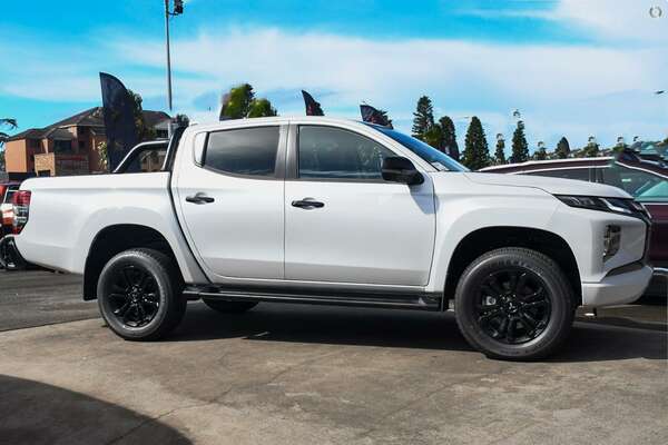 2023 Mitsubishi Triton GSR MR