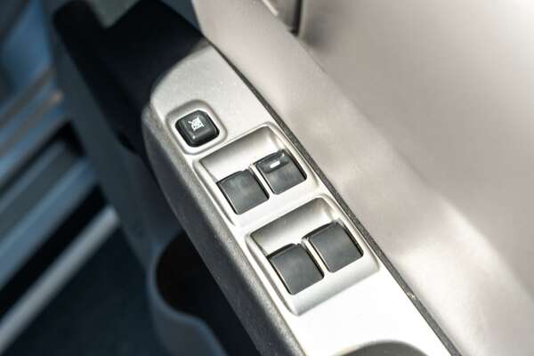 2012 Mitsubishi Triton GL-R MN
