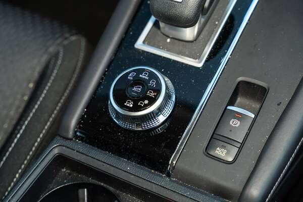 2023 Mitsubishi Outlander ES ZM