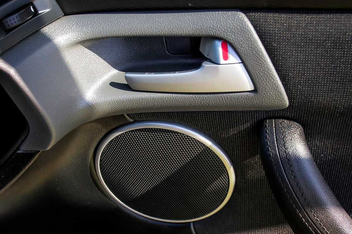 2011 Holden Commodore SV6 VE II