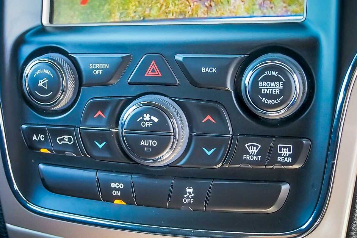 2013 Jeep Grand Cherokee Laredo WK