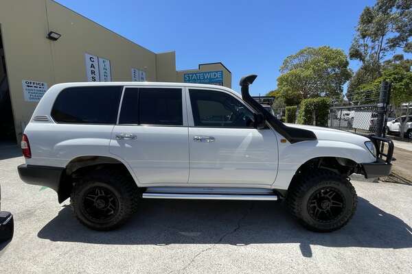 2006 Toyota Landcruiser 4D  HZJ105R