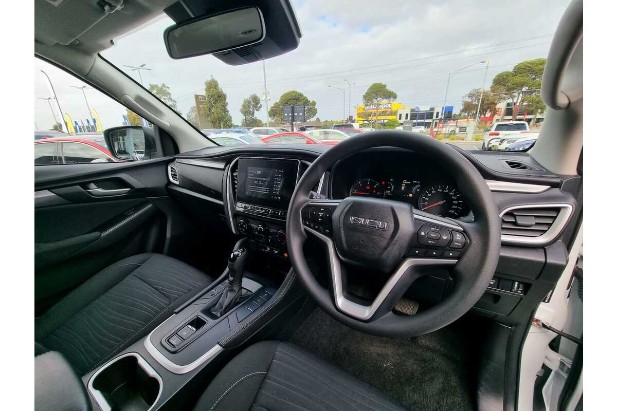 2022 Isuzu MU-X LS-M
