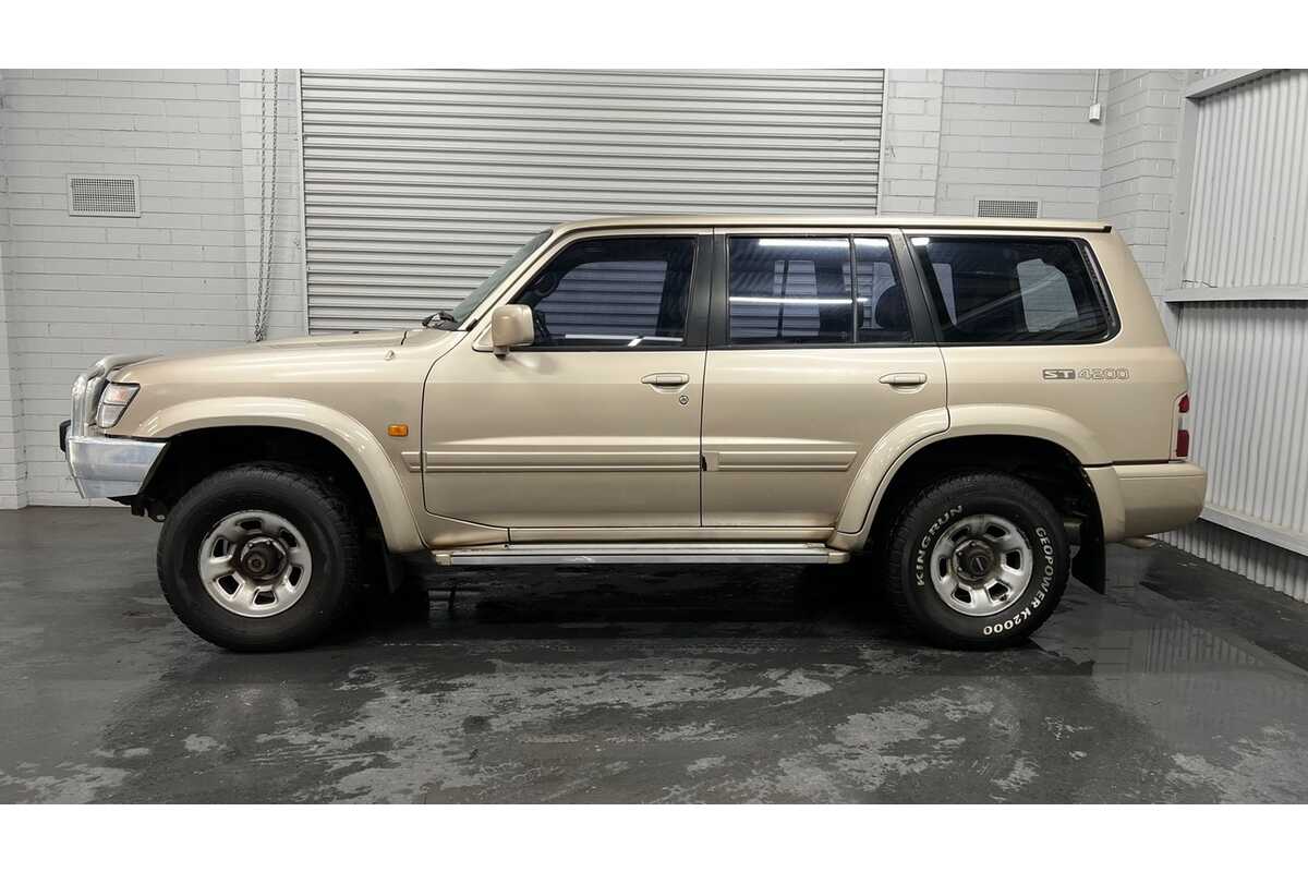 1999 Nissan Patrol ST GU