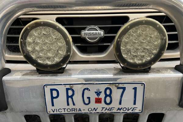 1999 Nissan Patrol ST GU