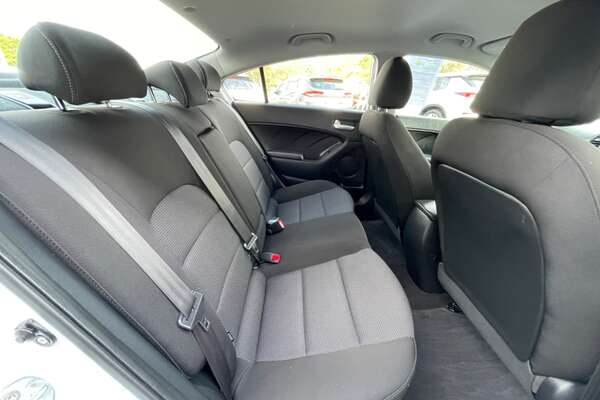 2017 Kia Cerato S YD