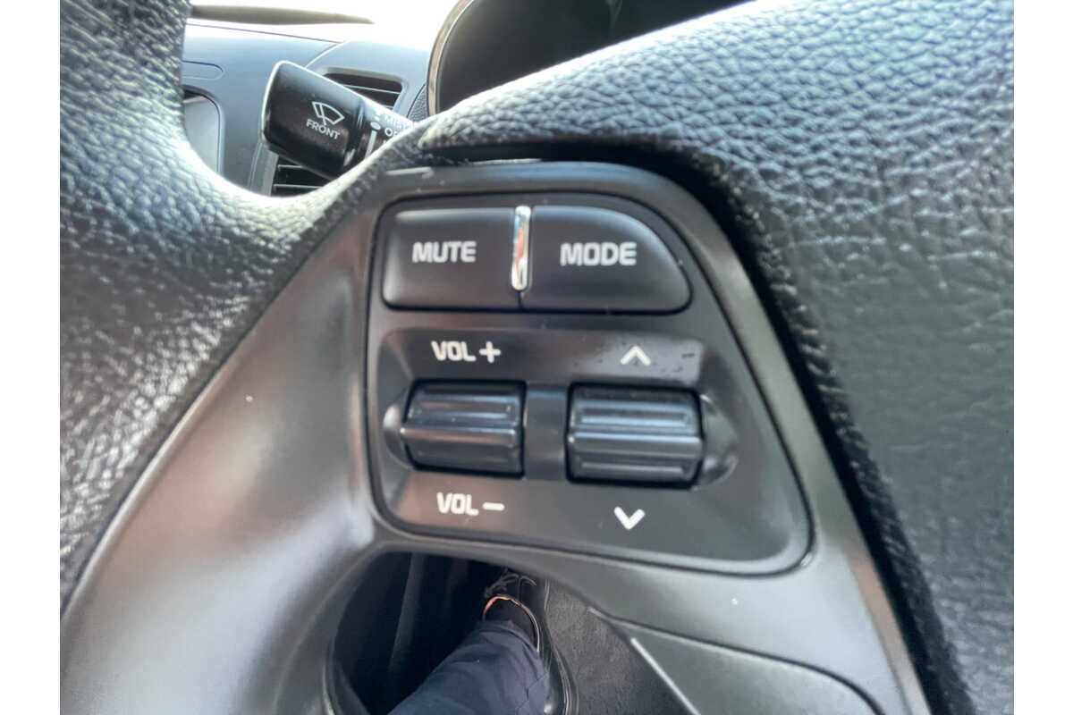 2017 Kia Cerato S YD