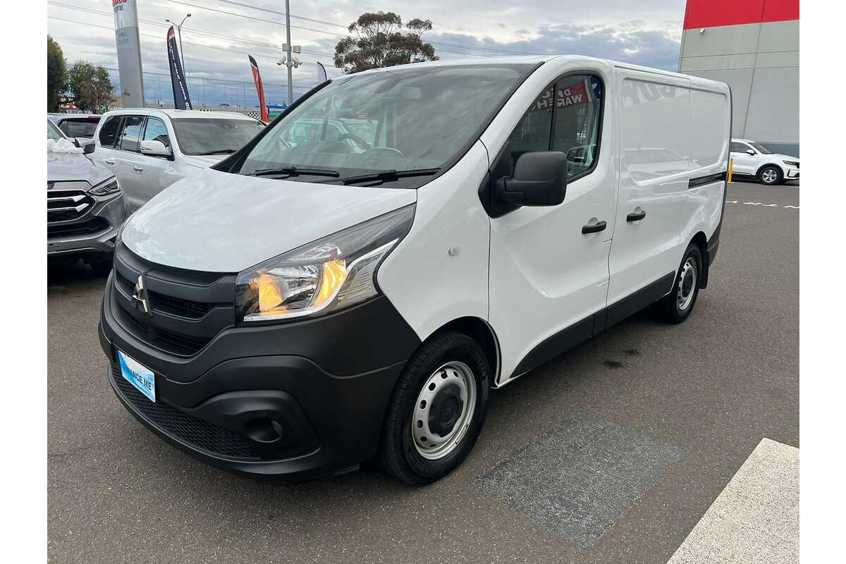 2021 Mitsubishi Express GLX SN