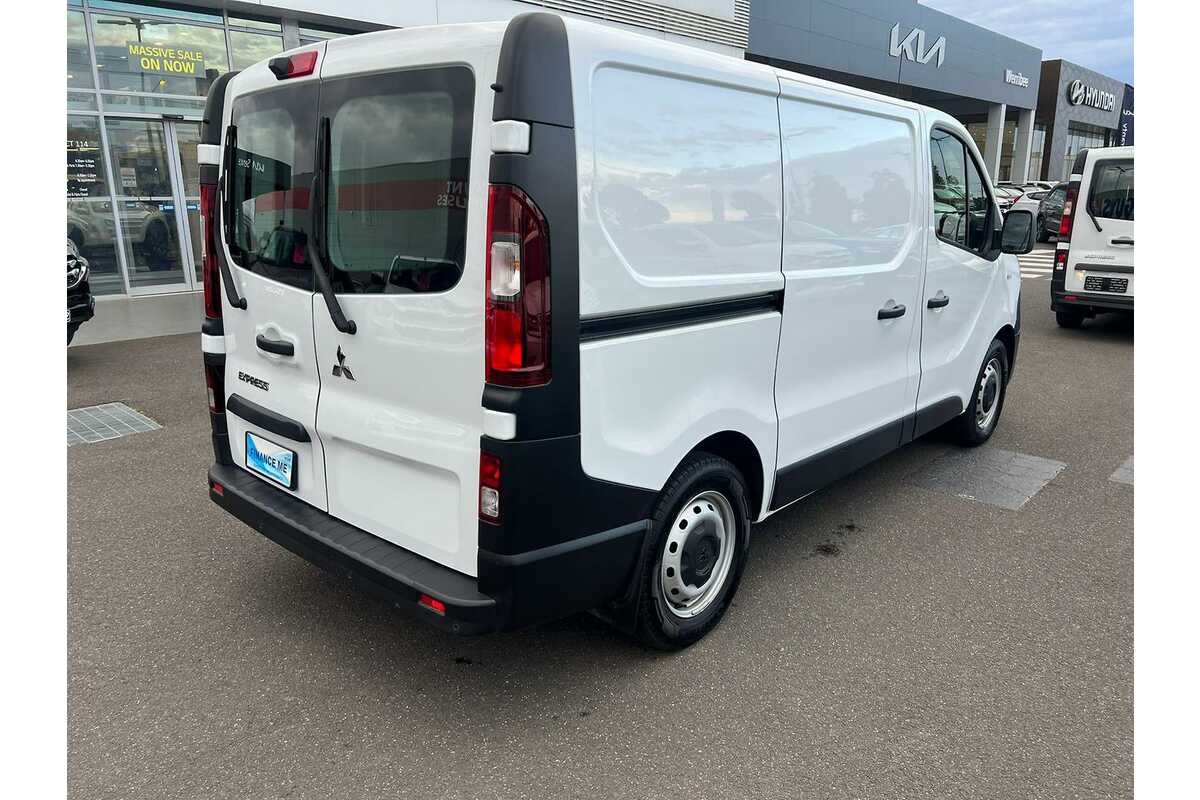 2021 Mitsubishi Express GLX SN