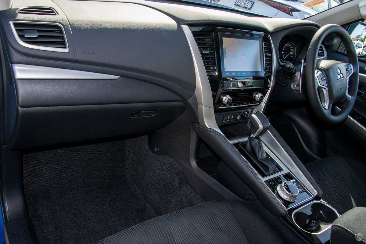 2023 Mitsubishi Pajero Sport GLS QF