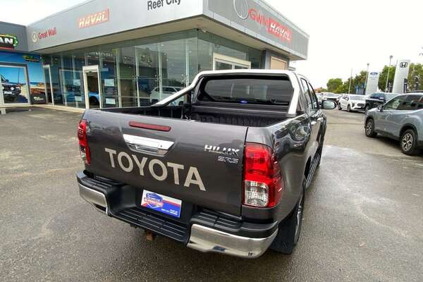 2020 Toyota HiLux SR5 GUN126R
