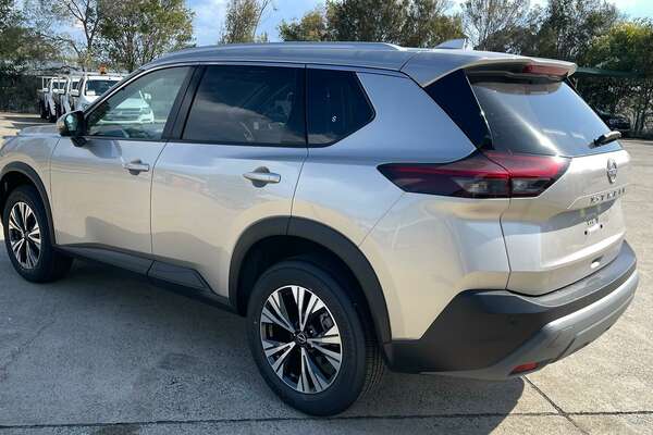 2023 Nissan X-TRAIL ST-L T33