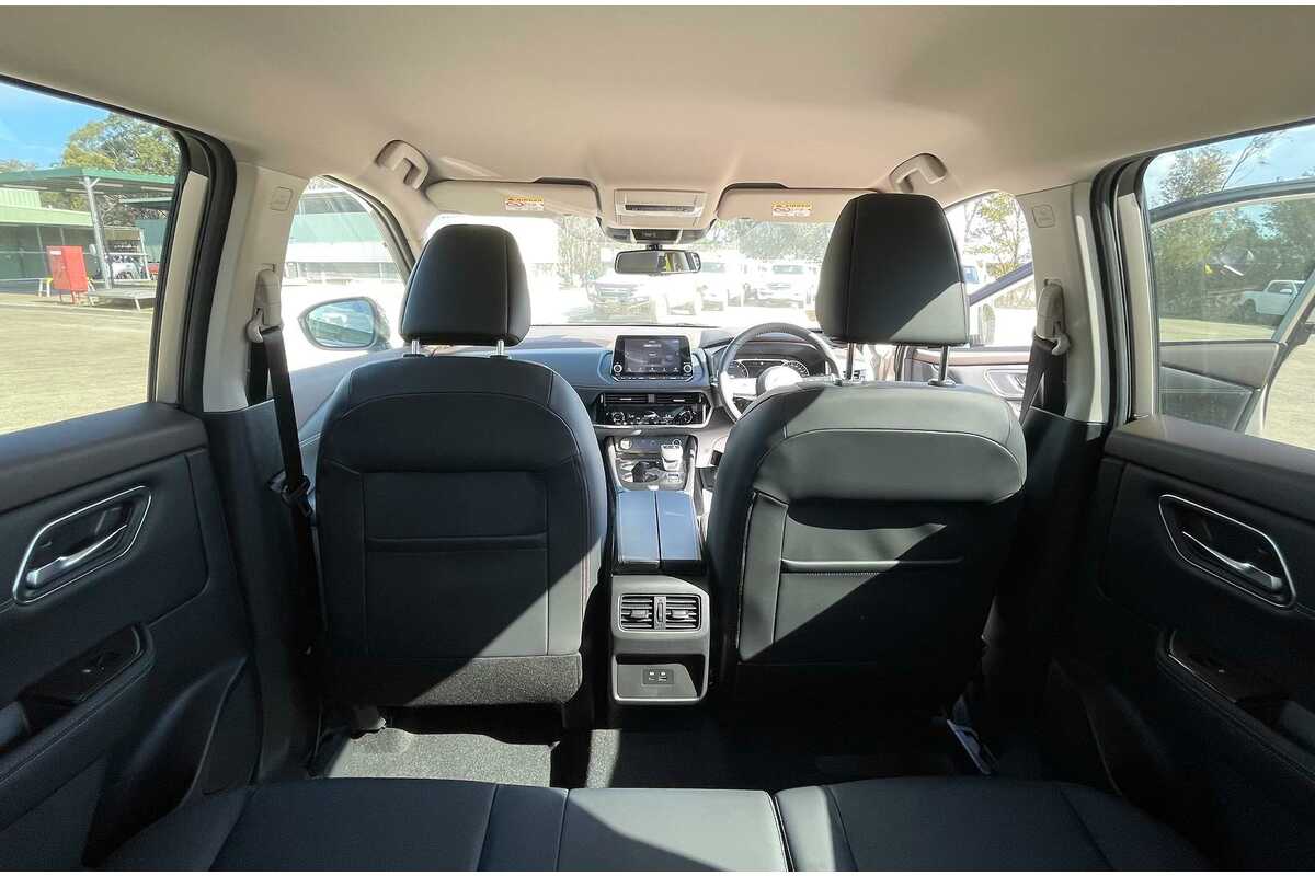 2023 Nissan X-TRAIL ST-L T33
