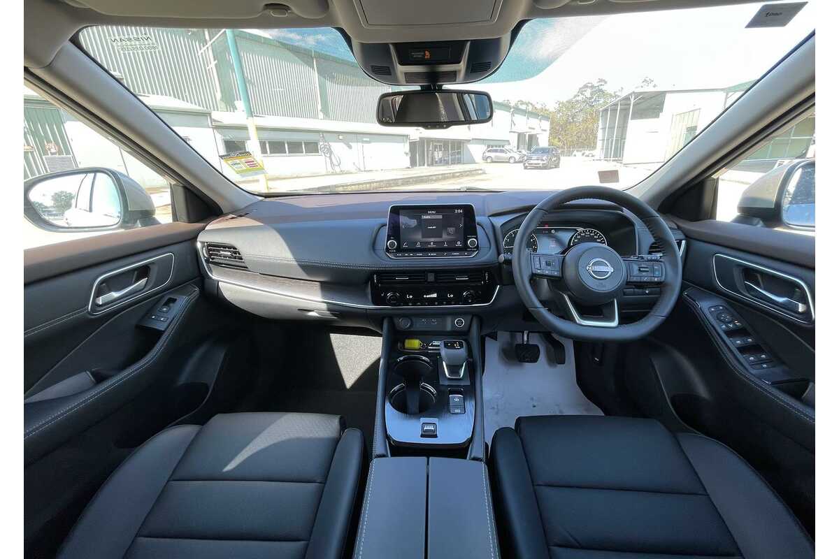 2023 Nissan X-TRAIL ST-L T33