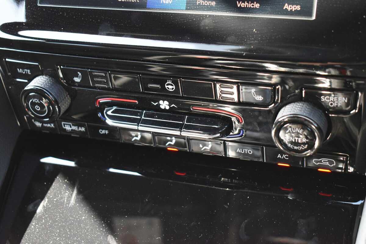 2022 Jeep Grand Cherokee L Night Eagle WL