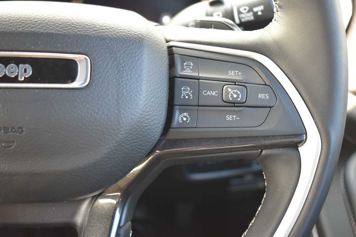 2022 Jeep Grand Cherokee L Night Eagle WL