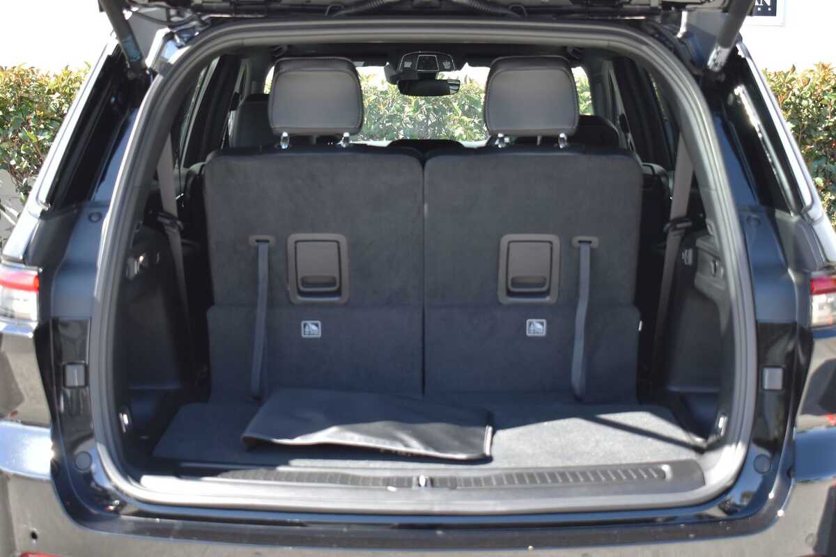 2022 Jeep Grand Cherokee L Night Eagle WL