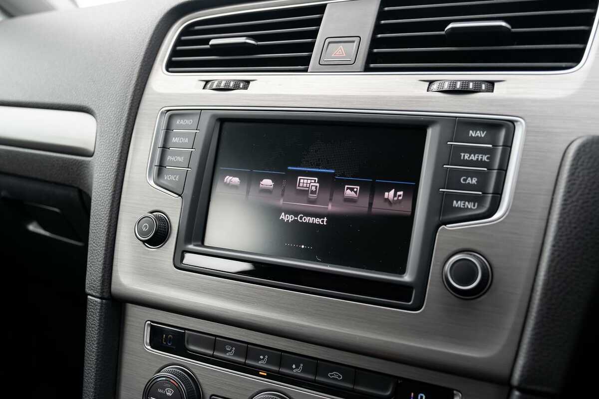 2016 Volkswagen Golf 92TSI Comfortline 7
