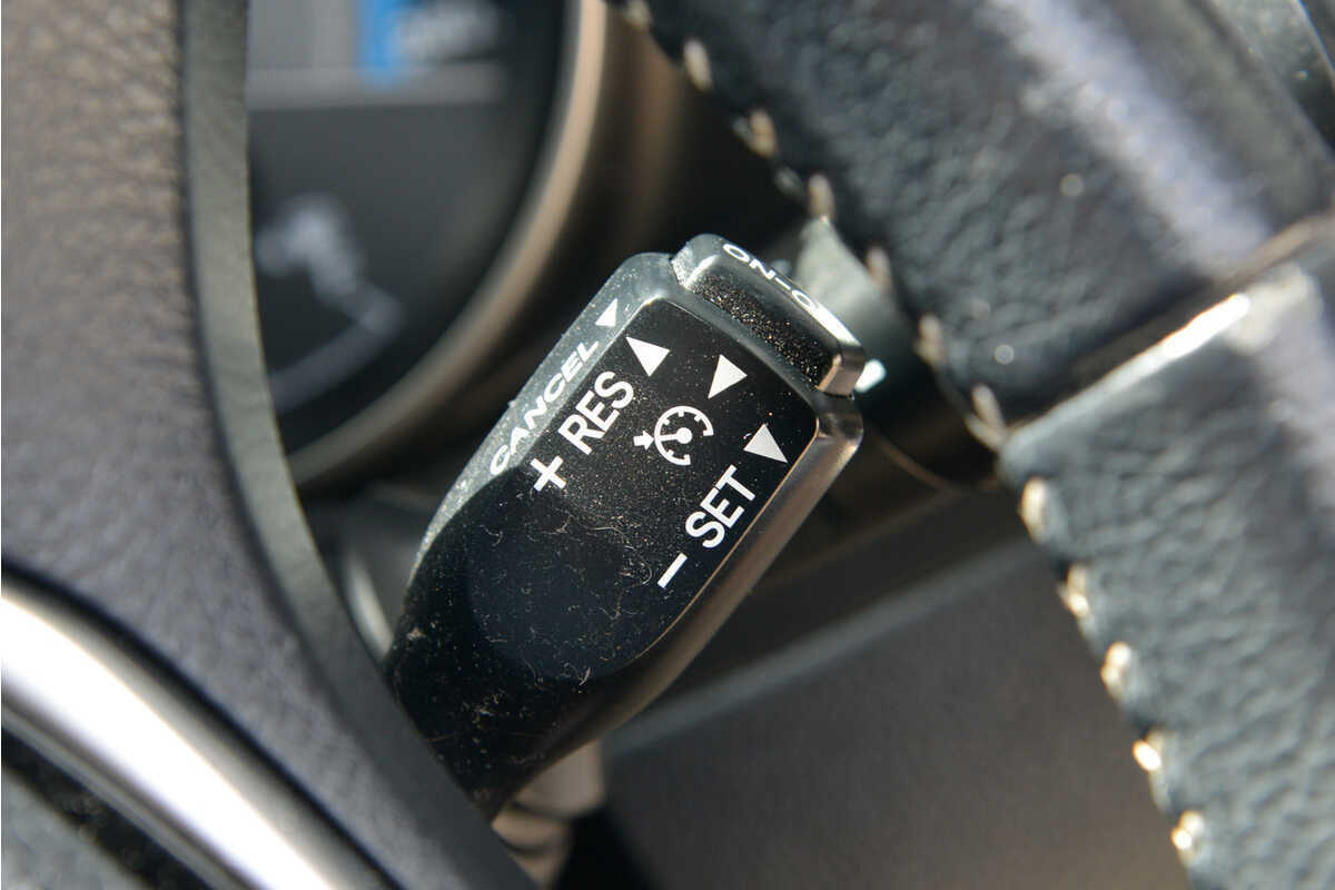 2017 Toyota Corolla Hybrid ZWE186R