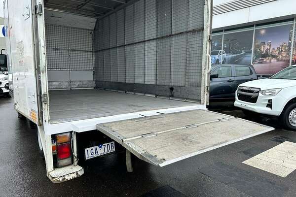 2015 Isuzu N Series NNR 45-150 SWB