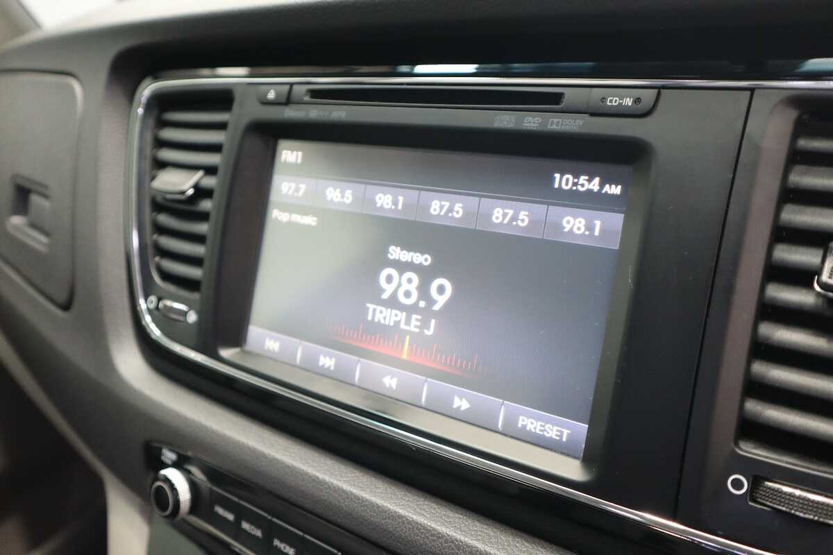 2017 Kia Carnival SLiWAGON YP MY17