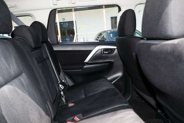 2022 Mitsubishi Pajero Sport GLX QF