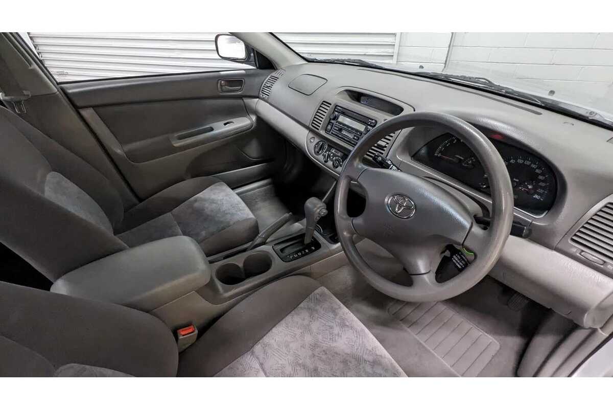 2004 Toyota Camry Altise MCV36R