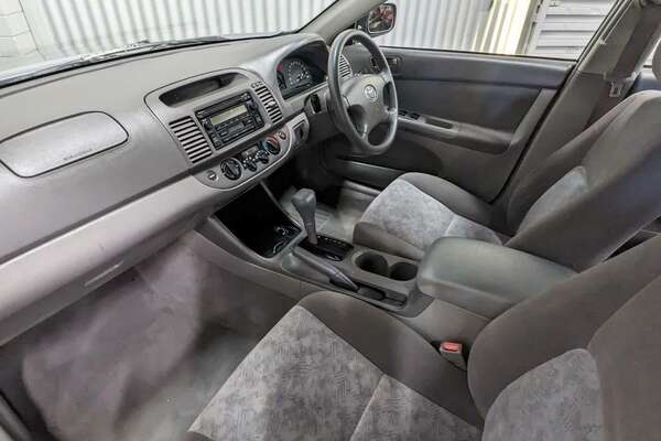 2004 Toyota Camry Altise MCV36R