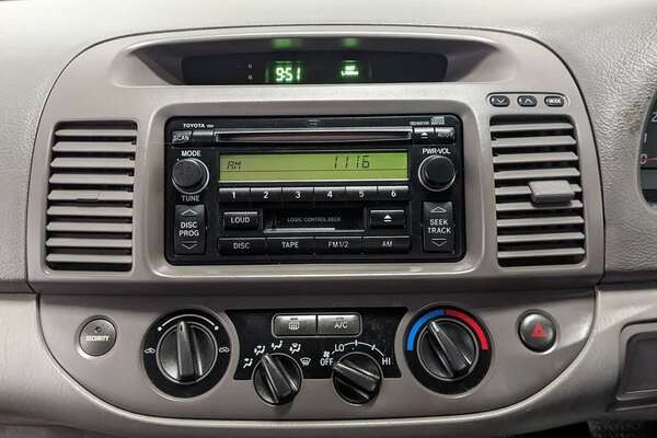 2004 Toyota Camry Altise MCV36R