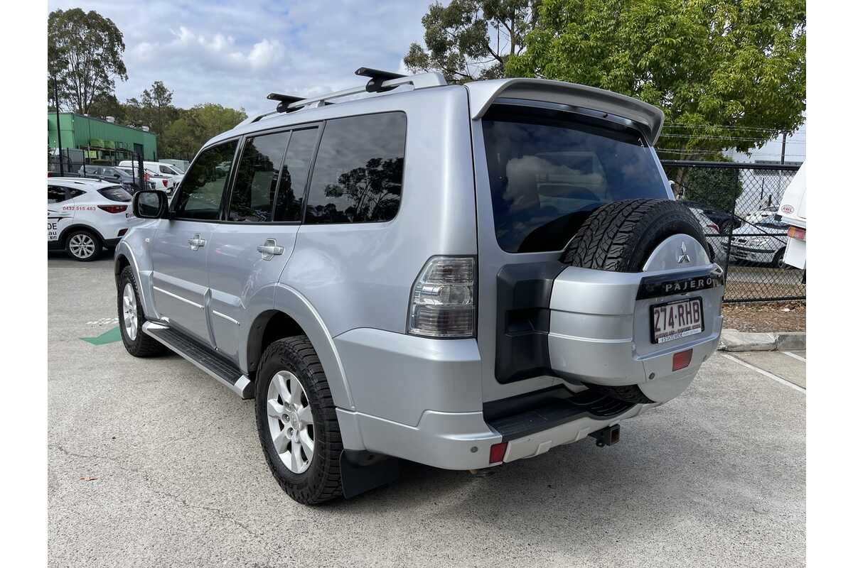 2010 Mitsubishi Pajero Platinum Edition NT