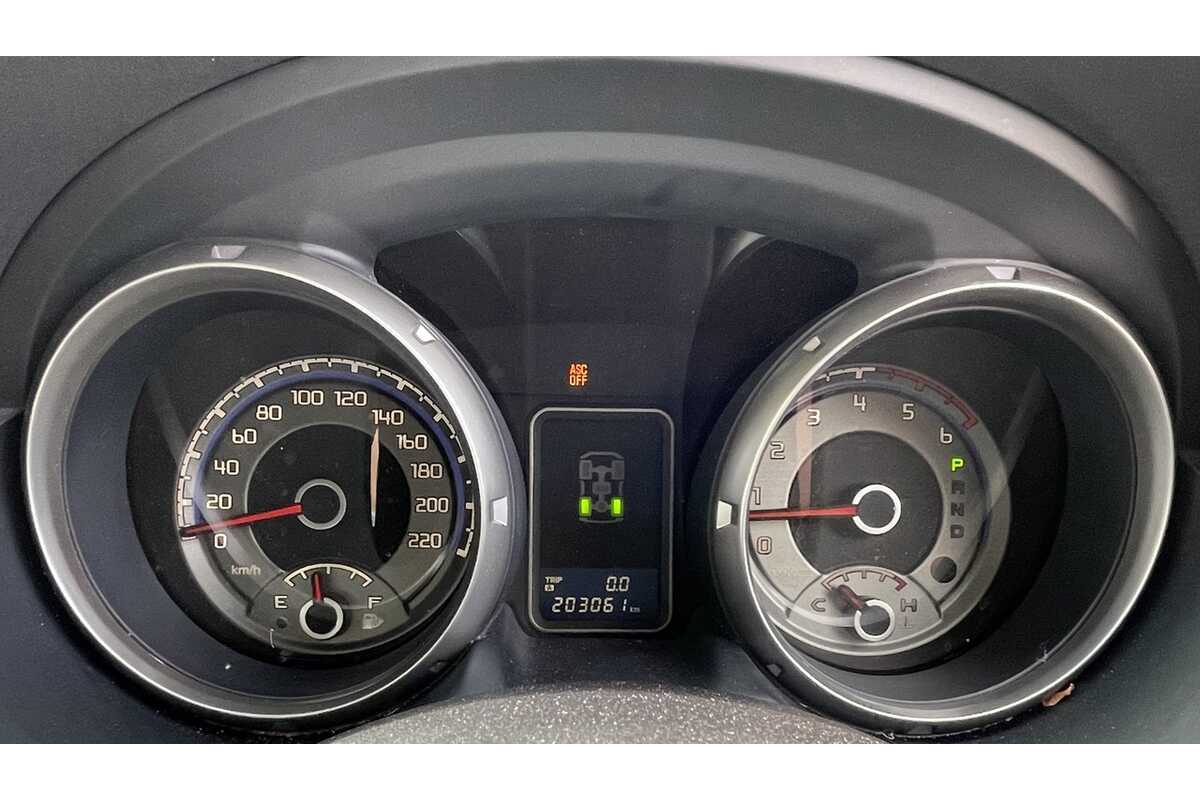 2010 Mitsubishi Pajero Platinum Edition NT