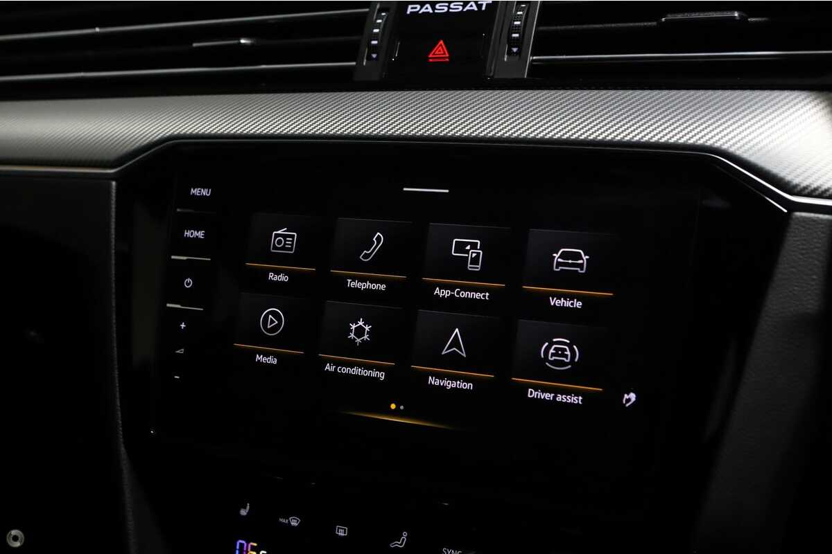 2022 Volkswagen Passat 206TSI R-Line B8