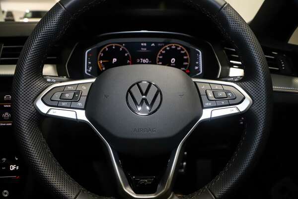 2022 Volkswagen Passat 206TSI R-Line B8