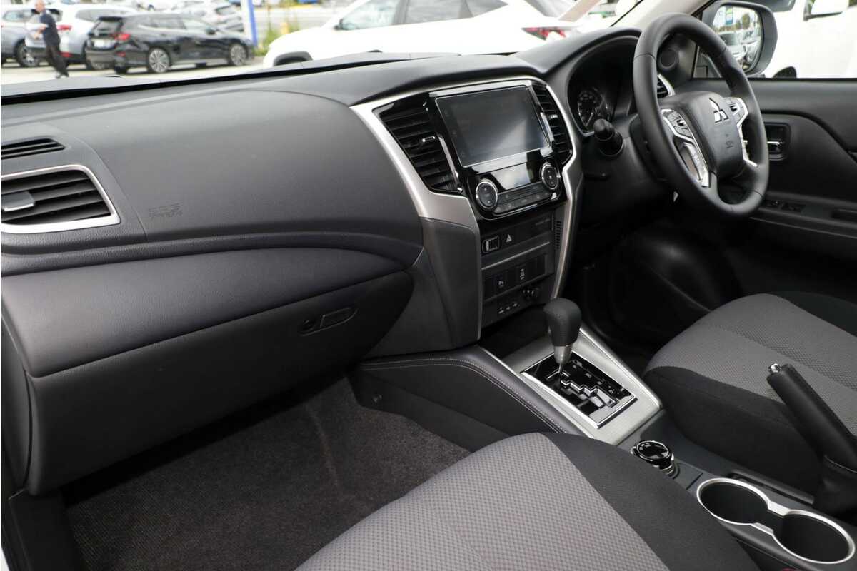 2023 Mitsubishi Triton GLX-R MR