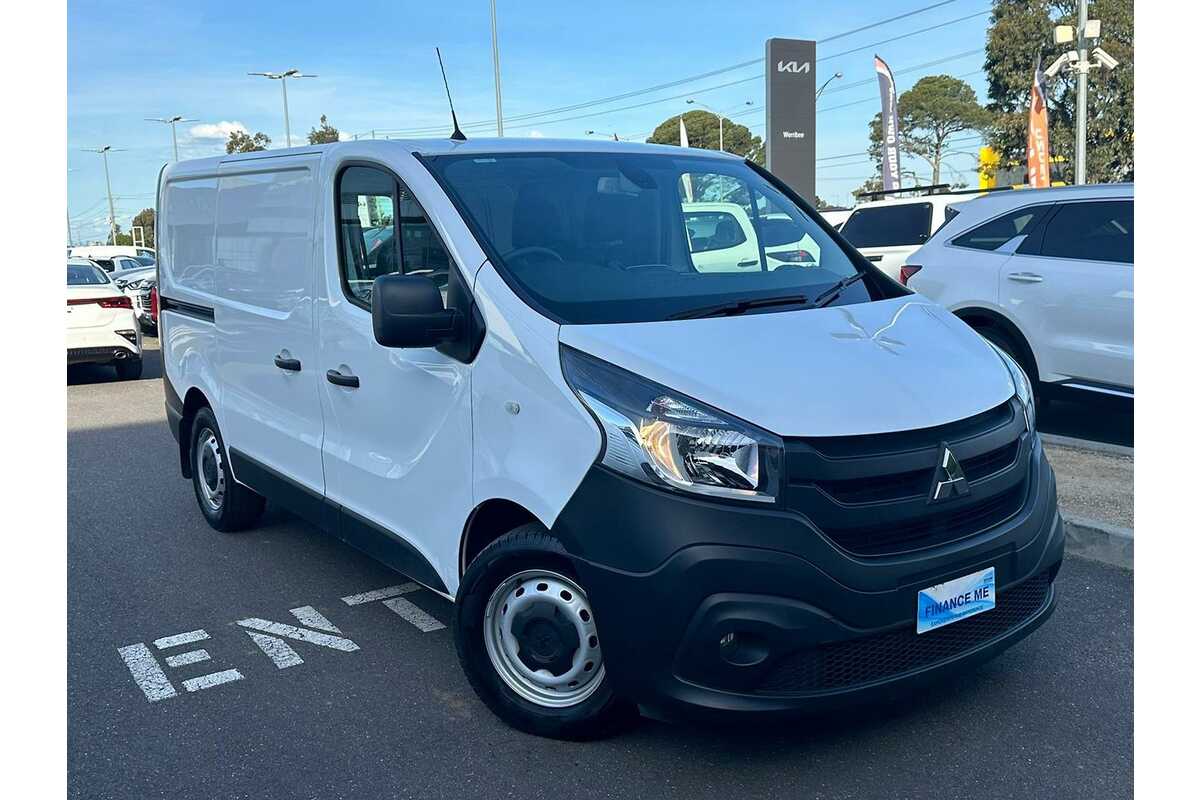 2021 Mitsubishi Express GLX SN