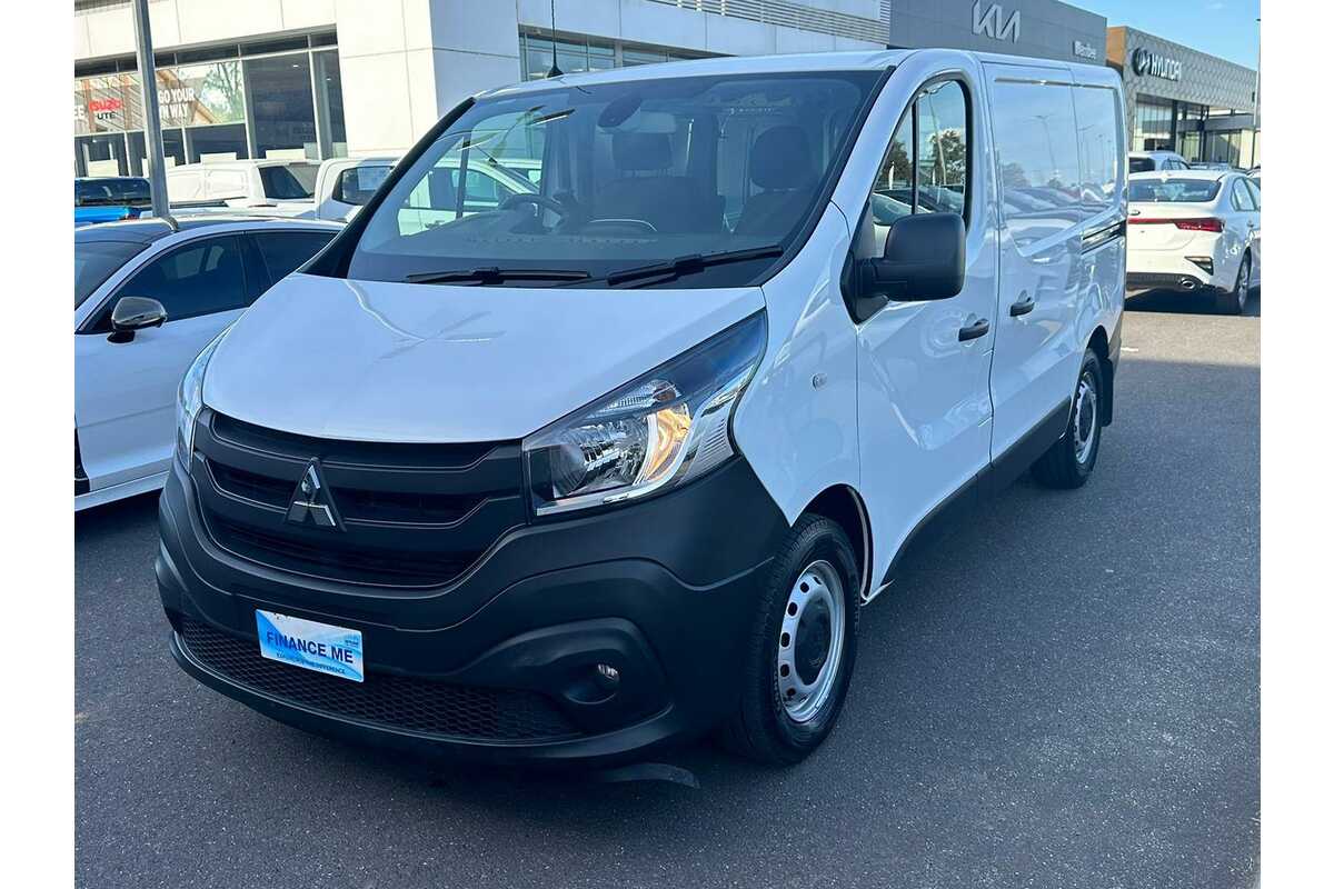 2021 Mitsubishi Express GLX SN