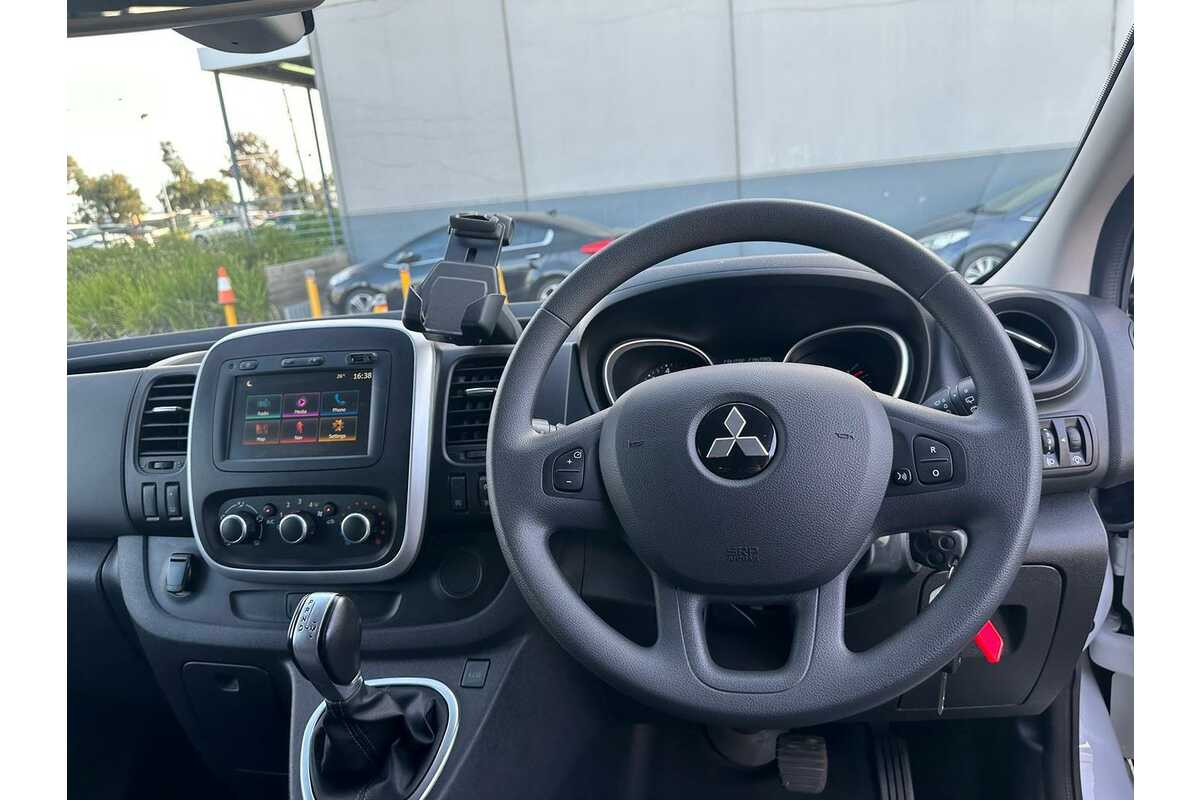 2021 Mitsubishi Express GLX SN