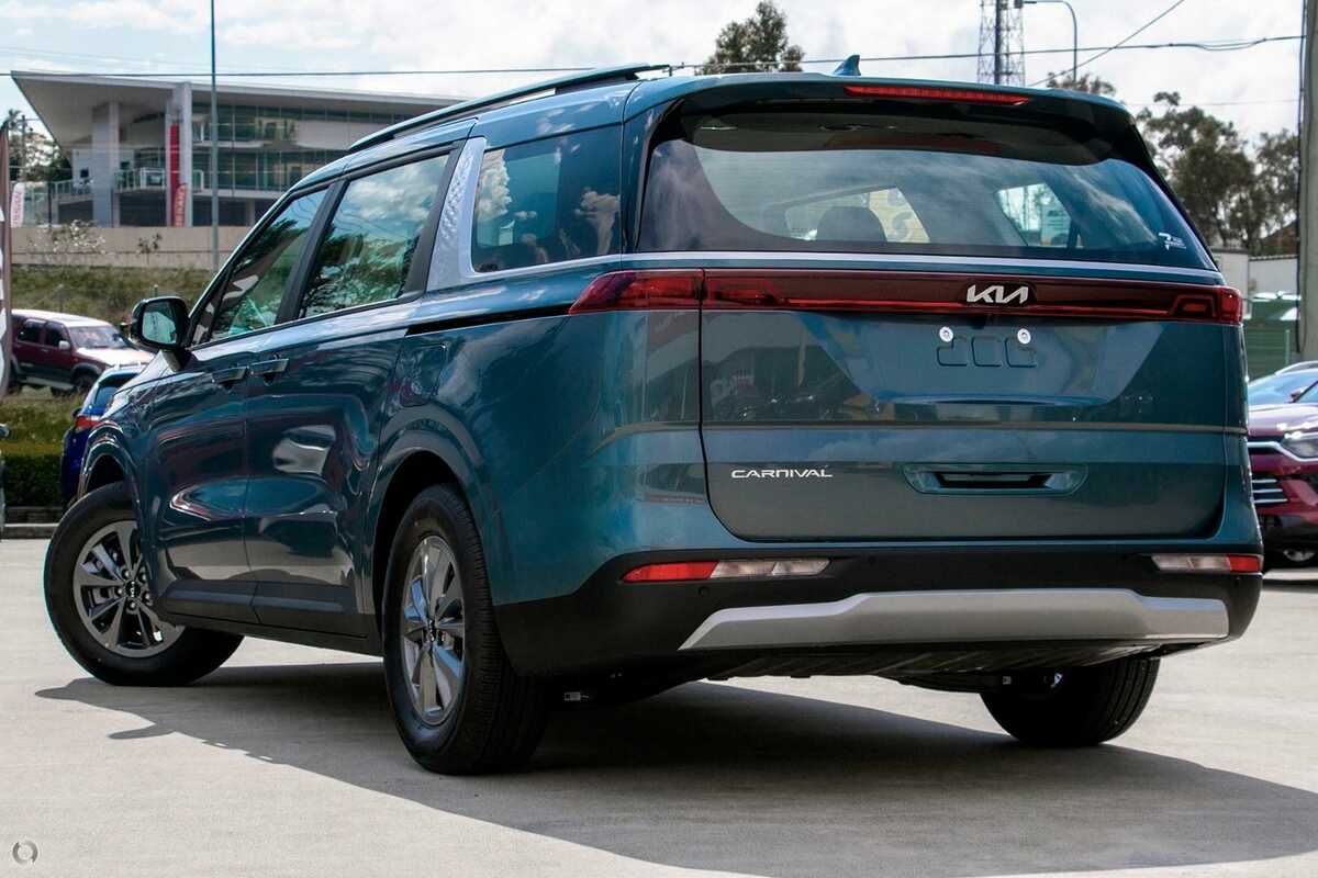 2023 Kia Carnival S KA4