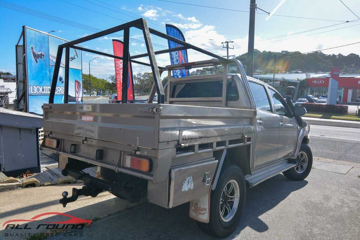 2005 Toyota HILUX SR5 (4x4) GGN25R