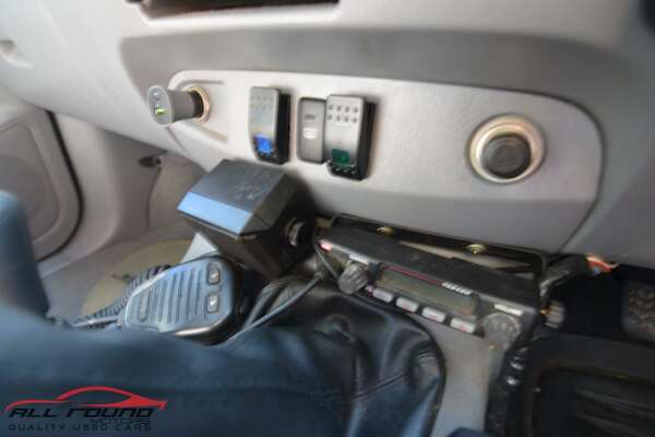 2005 Toyota HILUX SR5 (4x4) GGN25R