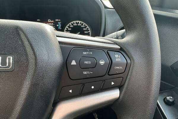2023 Isuzu D-MAX SX