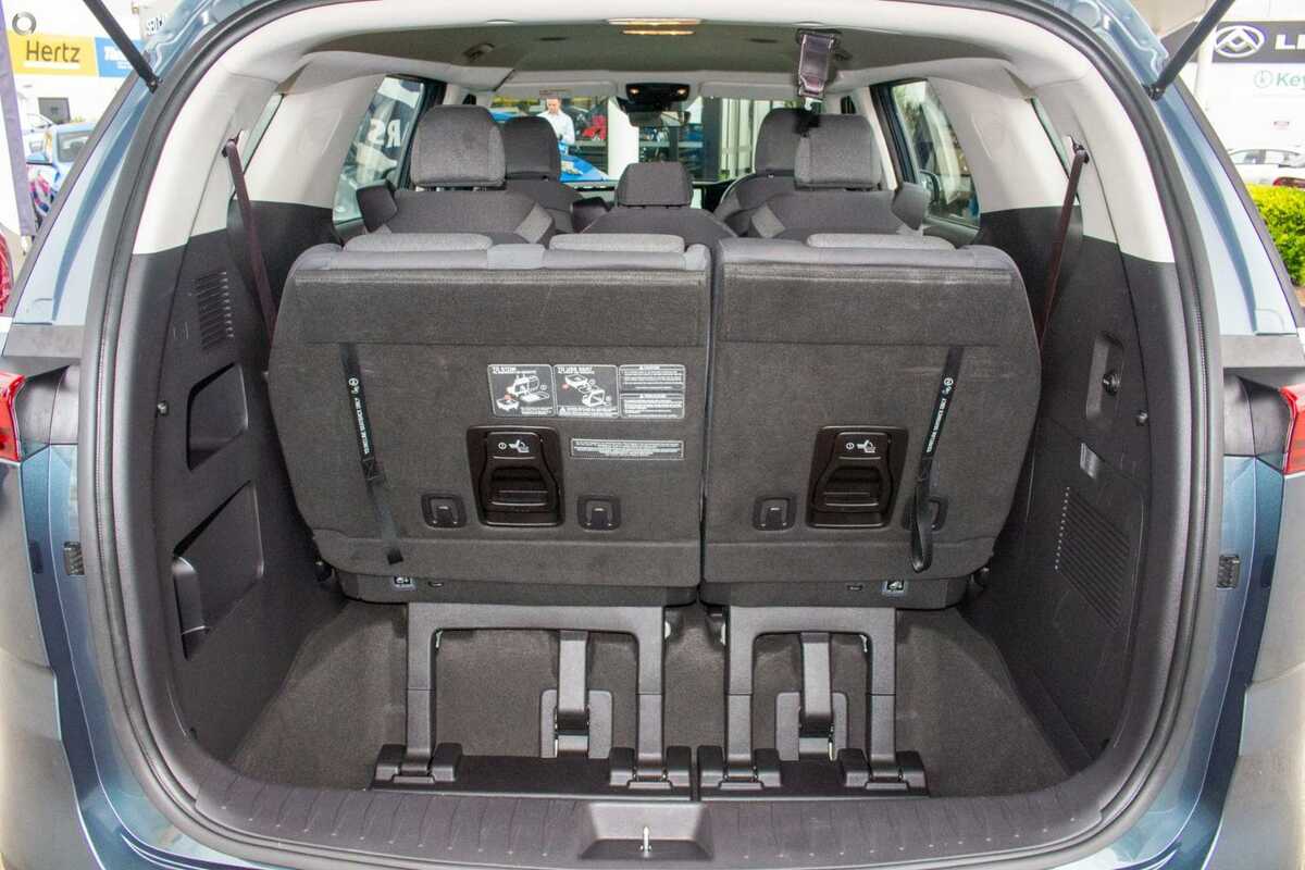 2023 Kia Carnival Si KA4