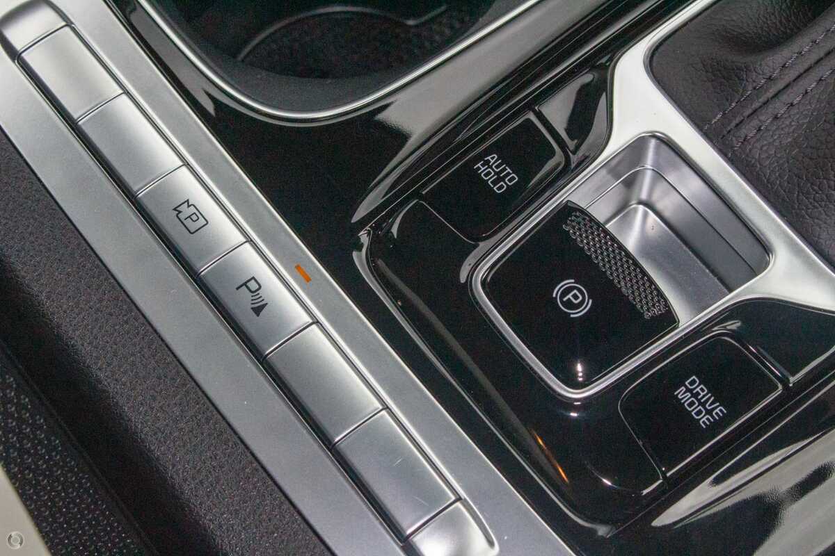 2023 Kia Carnival Si KA4