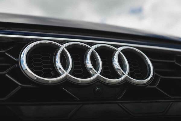 2020 Audi A4 35 TFSI S line B9