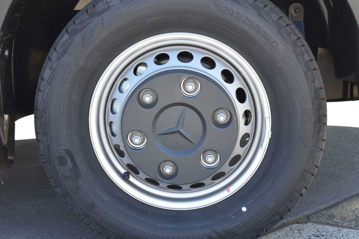 2023 Mercedes Benz Sprinter 517CDI VS30